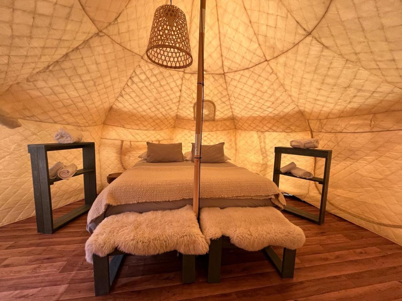 Chilenativo Riverside Camp Торрес-дель-Пайне Экстерьер фото